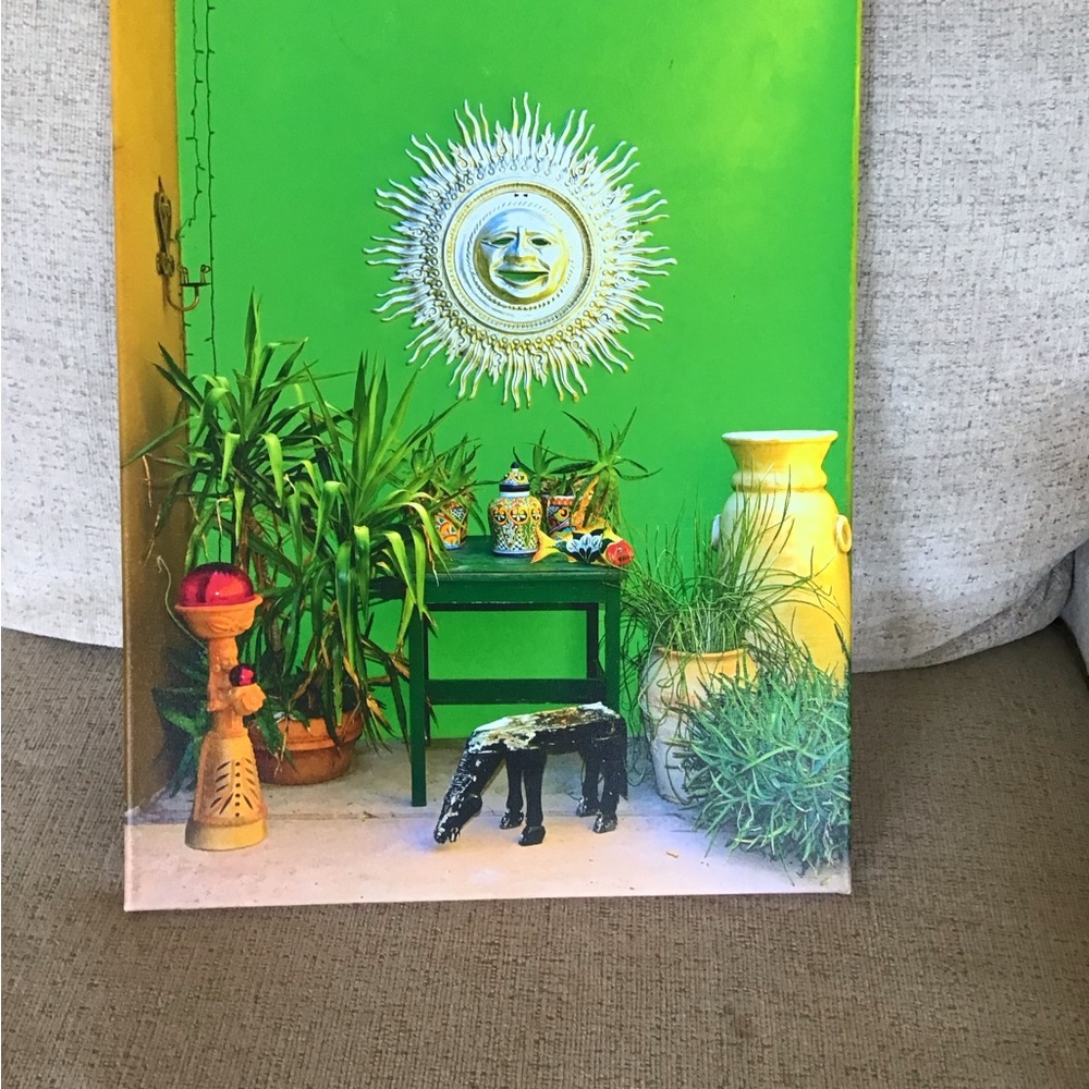 Vibrant Green Wall Art with Sun Design